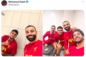 笑容滿面！薩拉赫賽后社媒曬和迪亞斯等隊友合照紀念大勝