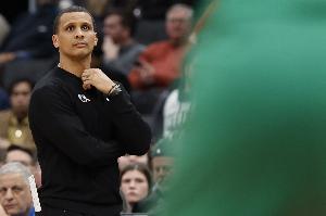 馬祖拉：我們防守端沒有失誤 是進攻端讓球隊輸?shù)袅吮荣? >
                                        </div>
                                    </div>
                                    <div   id=