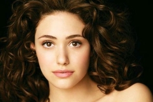 ??為藝術獻身的女星！《無恥之徒》大女兒Fiona來看球了??