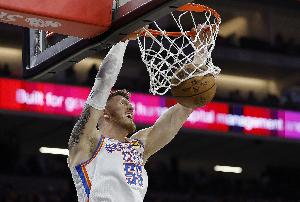 強(qiáng)勢兩雙！哈爾滕施泰因12中7得16分11板3助2帽 全場0失誤