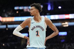 納斯：如果文班得到了7-10個蓋帽 那意味著他有二三十次蓋帽機會