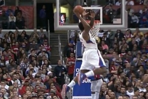 官方評近25年最佳扣籃：小喬丹扣翻奈特居首 老詹格里芬梅開二度