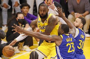 丹尼-格林：湖勇大戰(zhàn)肯定庫里存在感更強啊 詹姆斯馬上就40歲了