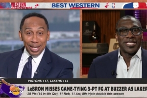 詹姆斯昨日錯(cuò)失絕平三分！??A-史密斯：?jiǎn)痰つ芡哆M(jìn)這球