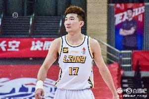 高效攻防！孫銘徽16分鐘7中4拿到12分6助3斷 三分5中2