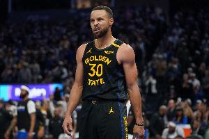 庫里：這個聯(lián)盟是無情的 我們不能失去斗志和信念