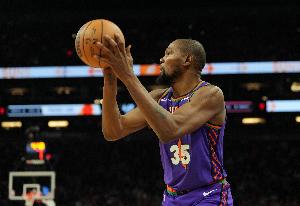 單節(jié)得分上雙！杜蘭特首節(jié)打滿12分鐘 6中3得10分1板4助