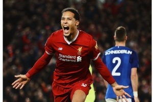 冠軍基石！7年前的今天利物浦官宣簽下范迪克，加盟以來斬獲8冠