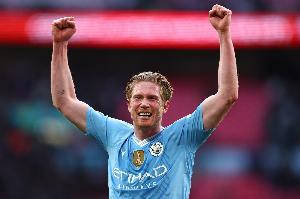 記者：德布勞內(nèi)表示與曼城的續(xù)約沒有進(jìn)展，雙方都不著急