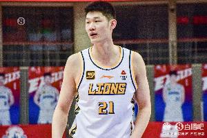 輕松兩雙！胡金秋13中8拿下20分12籃板