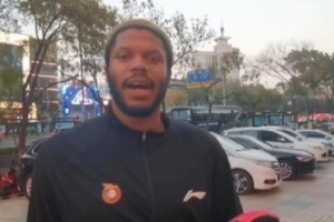 ??導演：遼籃新外援帕頓將出戰(zhàn)2025年元旦客戰(zhàn)北京的比賽