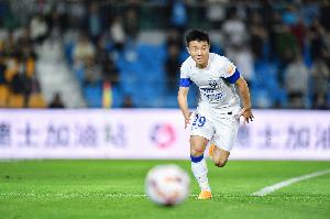 足球報(bào)：陶強(qiáng)龍被海港鎖定 蓉城給劉殿座開(kāi)合同 天津已與巴頓續(xù)約