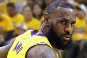 勒布朗·詹姆斯，四十歲了