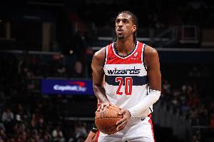 進攻不錯但防守不力！榜眼薩爾13中6&三分6中3拿下18分