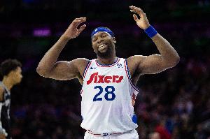 烏布雷談亞布塞萊：在場(chǎng)下是泰迪熊 在場(chǎng)上是一只灰熊