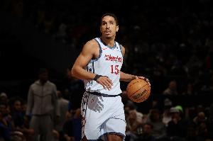 全能表現(xiàn)誰有意？布羅格登11中5得到18分6板7助2斷