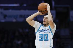 黃蜂主帥：只要小庫(kù)里在場(chǎng)上 他就能給你帶來更多的牽制力