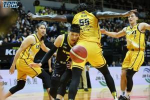 新年第一戰(zhàn)??林書豪13中5拿15分7板4助1斷1帽 新北國王重回榜首