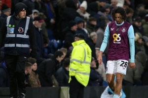 惡劣犯規(guī)染紅！漢尼拔被主帥怒批：很失望，但他還有成長空間