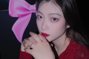 李夢(mèng)曬視頻為自己慶生：差一點(diǎn)就要升大班了 祝園里的你們同樂(lè)！