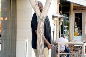 盧：很多明星連家門(mén)都不出 我最贊賞奧尼爾的是他過(guò)著普通的生活