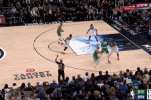 大局已定！德里克-懷特飆中打板三分 回來愛德華茲空籃上丟