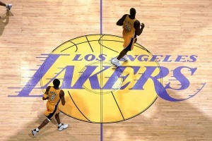 費(fèi)舍爾：3連冠后科比覺(jué)得自己犧牲太多 比奧尼爾努力卻比他角色小