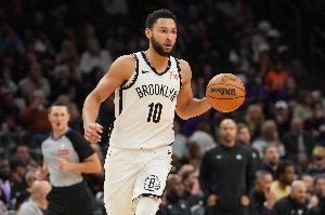 還能打！本-西蒙斯秀背扣 全場(chǎng)21分鐘7中5拿到10分4板7助