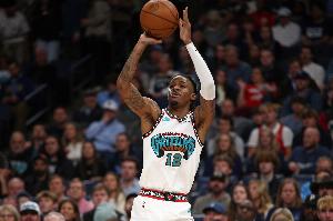 鐵一整場(chǎng)但關(guān)鍵時(shí)刻硬了！莫蘭特19投12分5板4助1斷 還有5失誤