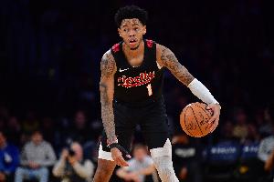 帶隊(duì)追趕！安芬尼-西蒙斯第三節(jié)8中6獨(dú)得17分 三節(jié)砍下25分