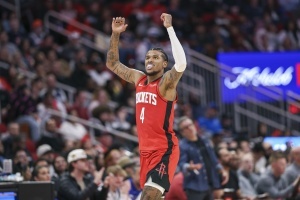 馬?。航軅?格林賽后去尿檢&打太棒 申京是火箭基本盤(pán)上限看格林