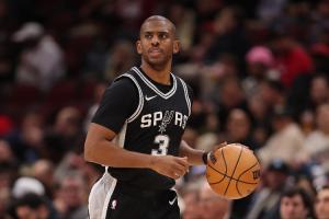 貢獻(xiàn)13分10助4斷??保羅勝場(chǎng)數(shù)追平科比&C-羅賓遜 躋身歷史前10