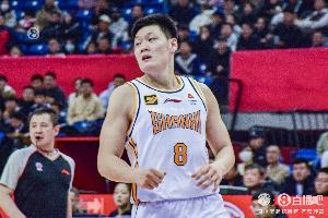 手感來了擋不住！張寧半場5中5砍下14分&得分全在次節(jié) 正負(fù)值+18