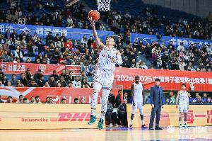里程碑！高詩巖生涯助攻總數(shù)超越張慶鵬 升至CBA歷史第10