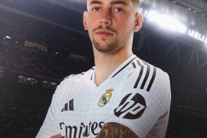 皇馬發(fā)布國(guó)王杯對(duì)陣塞爾塔海報(bào)：巴爾韋德單人出鏡