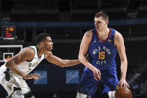 全明星第三階段投票：字母哥票王 約基奇領(lǐng)跑西部 詹姆斯反超KD