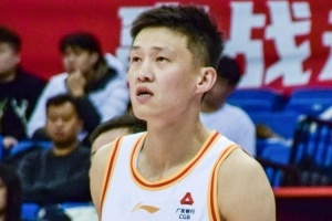 主教練正在熱身！周鵬入選CBA南區(qū)全明星首發(fā)陣容