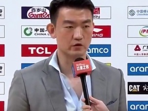 王博：今天防守表現(xiàn)不是很到位 讓對方重點人得了很多分