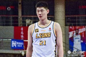 定海神針！胡金秋15中11拿到24分7板 正負(fù)值+18