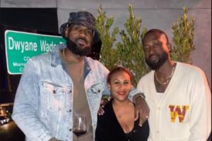 永遠的兄弟??韋德曬43歲生日趴和詹姆斯合照??但二人睡眼惺忪