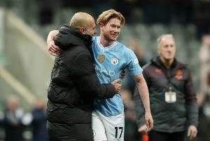 瓜帥：我們仍可能與德布勞內續(xù)約，若他22、23歲時來會讓他簽10年