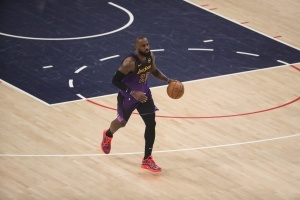NBA彩經(jīng)：湖人大勝奇才 掘金輕取76人 紐約德比尼克斯拿下籃網(wǎng)