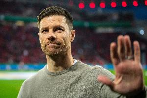 阿隆索談戰(zhàn)馬競：我很尊重西蒙尼，能在一支球隊(duì)執(zhí)教13年很特別