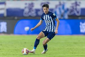 武漢三鎮(zhèn)球員劉若釩自由轉(zhuǎn)會上海海港，為武漢三鎮(zhèn)出場20次