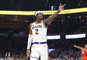 Skip：范德彪傷缺一年終于復(fù)出 他能成為詹眉的X因素 恭喜勒布朗