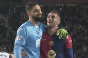 費(fèi)蘭問瑪瑪達(dá)什維利為何本賽季不離隊(duì)，后者答道：阿利森