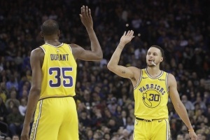 徐靜雨：庫(kù)里&杜蘭特是歷史最強(qiáng)二人組 兩人都是聯(lián)盟前三的戰(zhàn)力