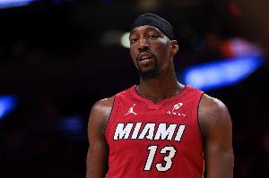 ??阿德巴約生涯第三次絕殺 平韋德并列熱火隊(duì)史第一