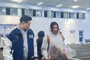 新援來襲！江南的城：新疆新援愛德華茲已抵達(dá)烏魯木齊???