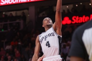 KG談?？怂梗含F(xiàn)在這么多人能指定下家？10年前同區(qū)球隊間不會交易